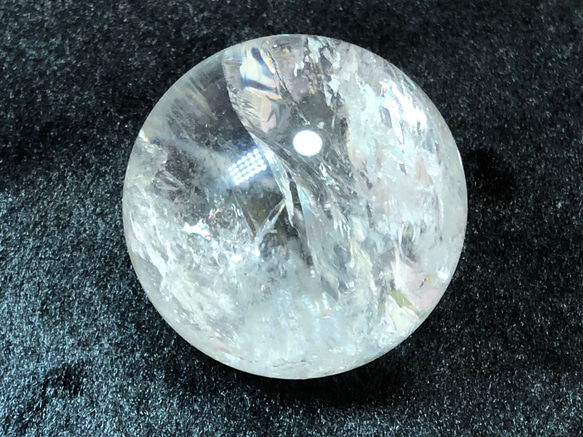 ヒマラヤ産水晶丸玉　48ミリ　165g 9枚目の画像