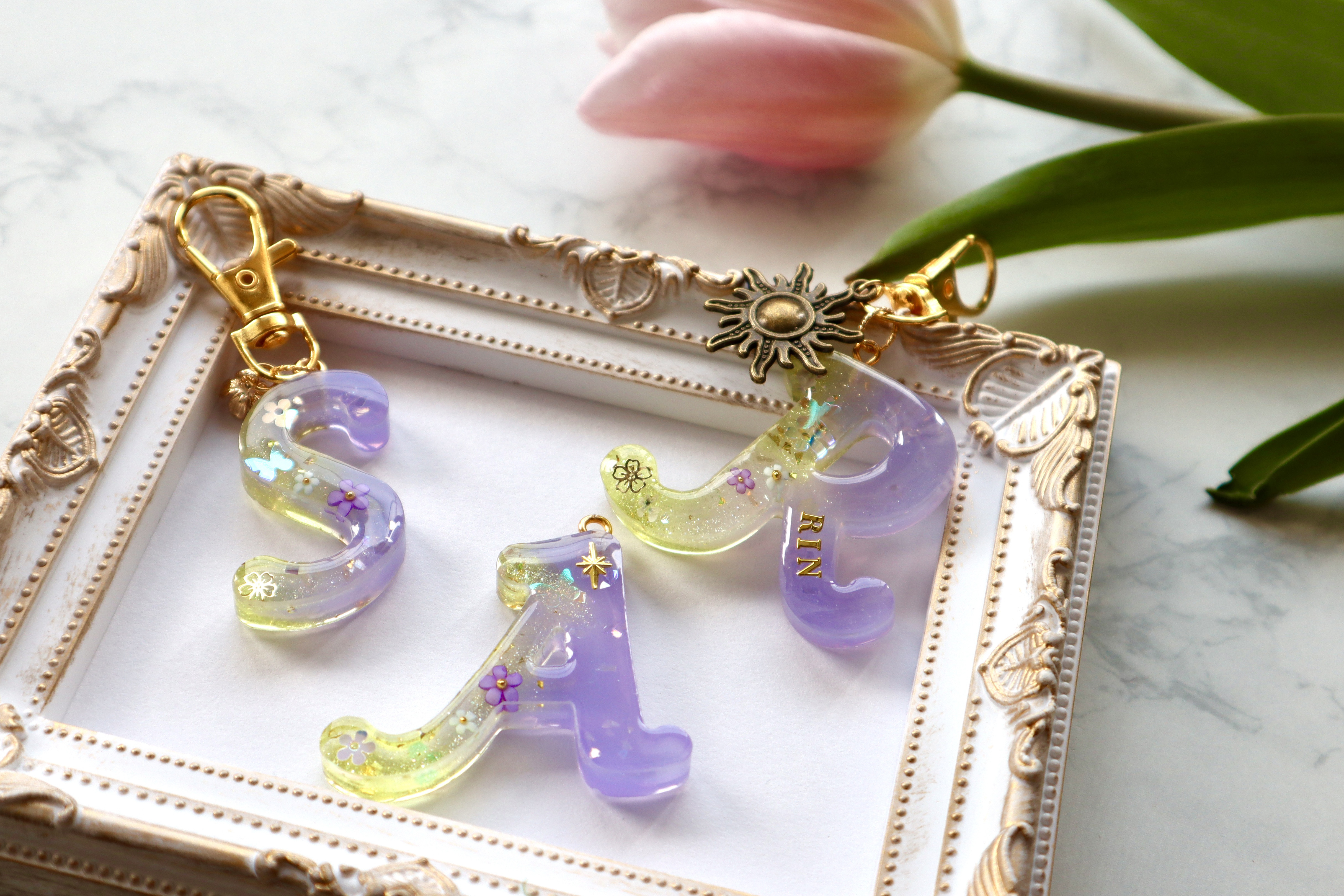 ☆名入れ可☆イニシャルキーホルダー♡ラベンダー/イニシャルチャーム