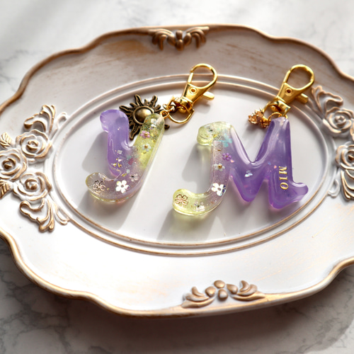 ☆名入れ可☆イニシャルキーホルダー♡ラベンダー/イニシャル ☆名入れ可☆イニシャルキーホルダー♡ラベンダー/イニシャル