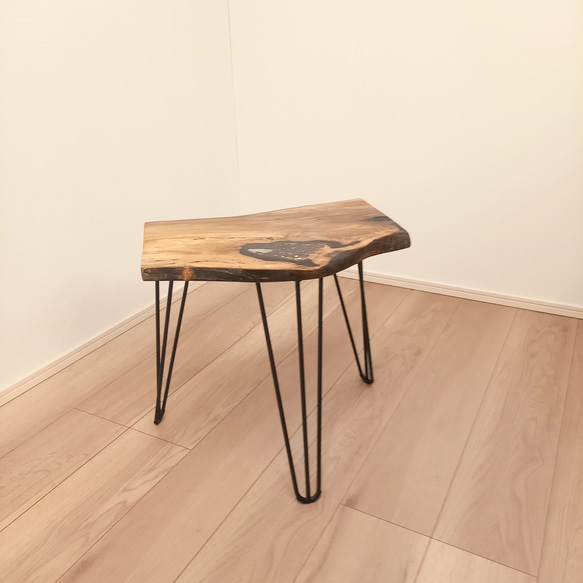 完売　レジン　サイドテーブル　ティーテーブル　黒柿　無垢材 2枚目の画像