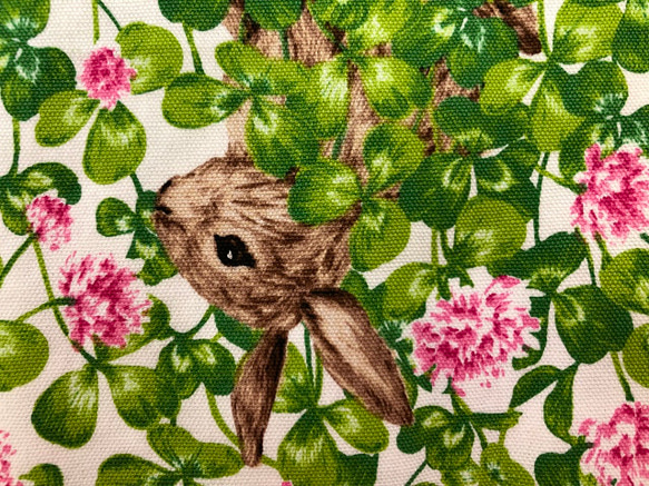 うさぎ　トップス　アイボリー地ピンク花　フリーサイズ　クローバー　ウサギ 15枚目の画像
