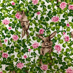 うさぎ　トップス　アイボリー地ピンク花　フリーサイズ　クローバー　ウサギ 14枚目の画像