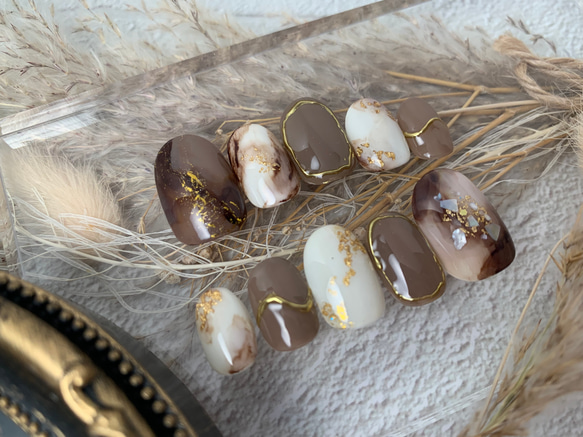 お茶様ご確認用☆オーダーネイルチップ オーダー品です♡ 茶トラ白ちゃんとサバ白ちゃんの コラボがシンプル