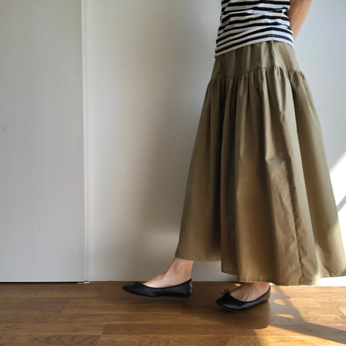 スリット入り大人な2段ティアードスカート チノベージュ ロング