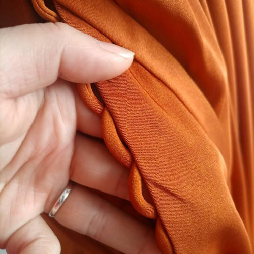 憧れのドレス 人気上昇！ リボン テラコッタ色 編み上げ ベアトップ  