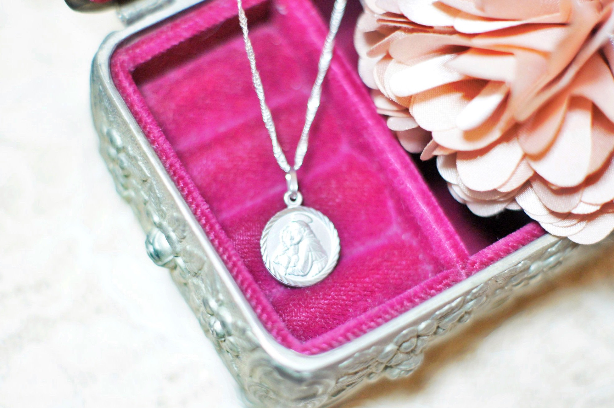 婚活中妊活中の方のお守りに★聖アントニオのsilver925メダイお守りネックレス