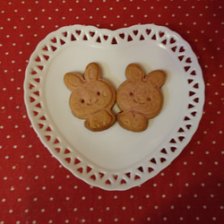 紙製うさぎ柄ハウスにウサギの形のクッキー3種詰め合わせ(^^♪ 4枚目の画像