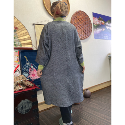 総絞り(黒)のワンピース(紐付き) 着物リメイク ワンピース 着物