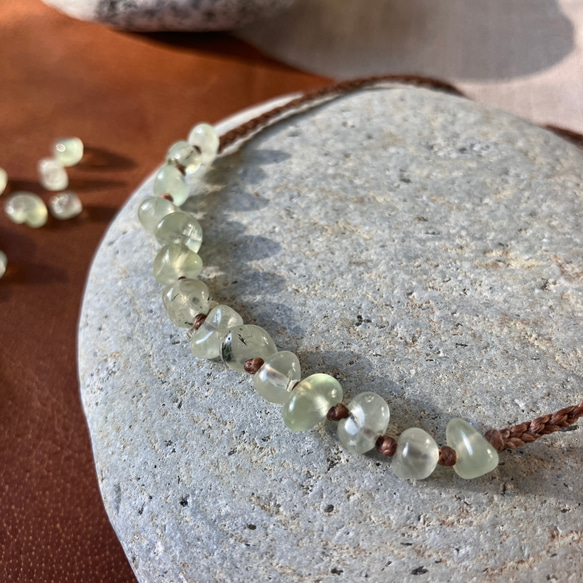 Stone Bracelet – Prehnite プレナイト – 3枚目の画像