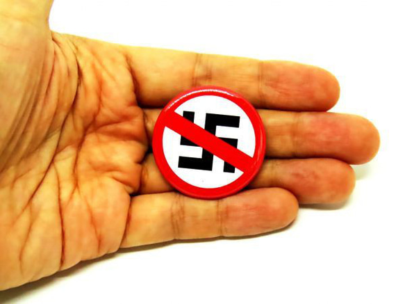 反ナチス　缶バッジ　３個セット　反ヒトラー　反ナチ　パンク　ロック　反戦　グッズ 3枚目の画像
