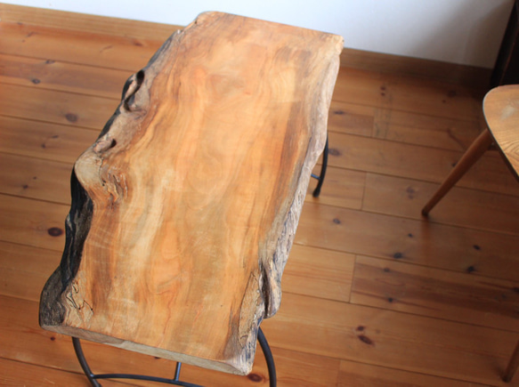 天然木　桜のアイアンテーブル　コーヒーテーブル　リビングテーブル 6枚目の画像