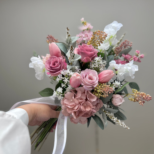 パールブーケ　ウェディング　結婚式　アーティフィシャルフラワー　韓国風　ブーケ アーティフィシャルフラワー ＊ ウェディングブーケ 韓国 ブーケ