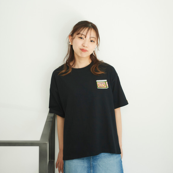 コンビーフ 刺繍 ビックシルエットTシャツ  レディース 1枚目の画像