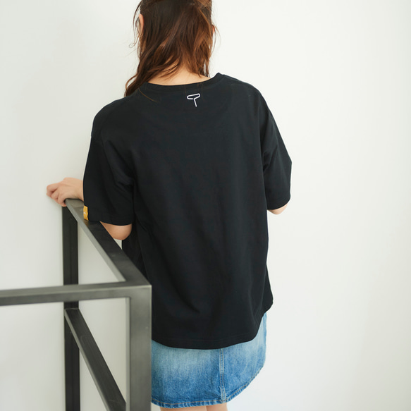 コンビーフ 刺繍 ビックシルエットTシャツ  レディース 7枚目の画像