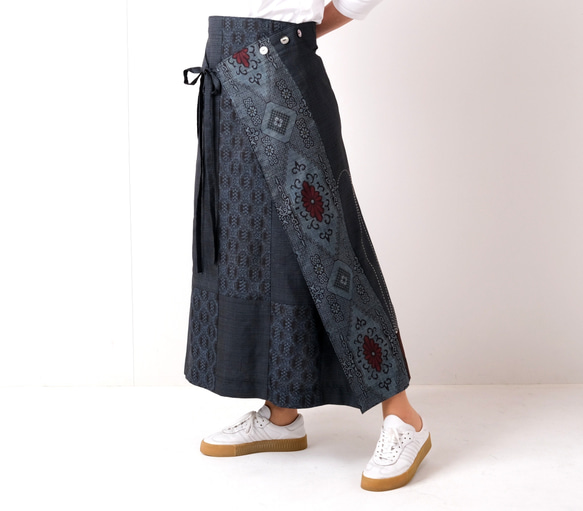 着物リメイク　シンプル　絣など木綿のパッチワークティアードスカート　フリーサイズ 着物リメイク 手作り 絣 パッチワーク スカート | iichi 日々の