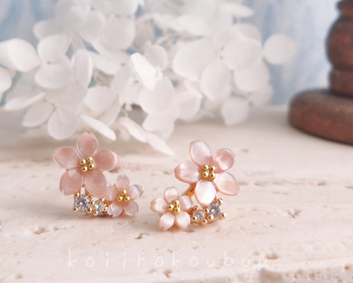桜のピアス ~花盛り~ ピアス（スタッド・一粒） koiirokoubou 通販