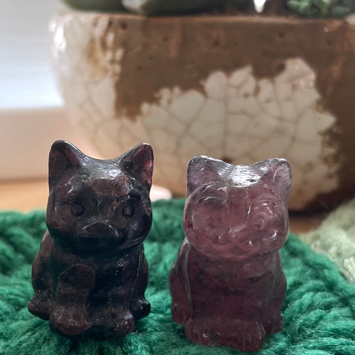 天然石猫ガーネットとアメジストのルピー その他置物 COCO SNOW 通販