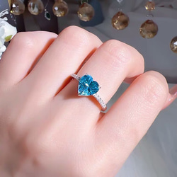ハート 人工アクアマリン 可愛い 高炭素ダイヤモンド キラキラ ゴージャス リング 指輪 ブルー 青 かわいい 3枚目の画像