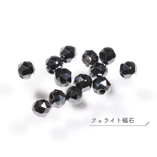 肩こり、血行促進におしゃれな磁気ネックレス 国産天然シリカ