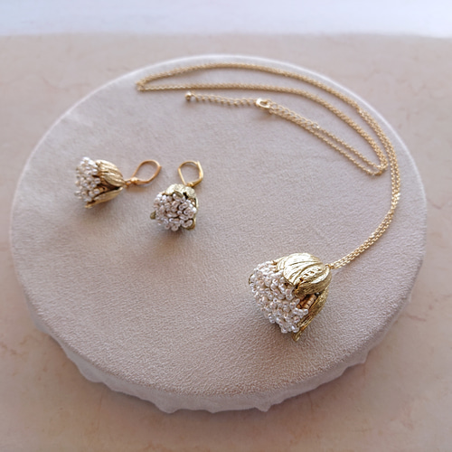 ◇再販×3◇【つぼみ(ホワイト)2点セット】ロングネックレス ピアスor
