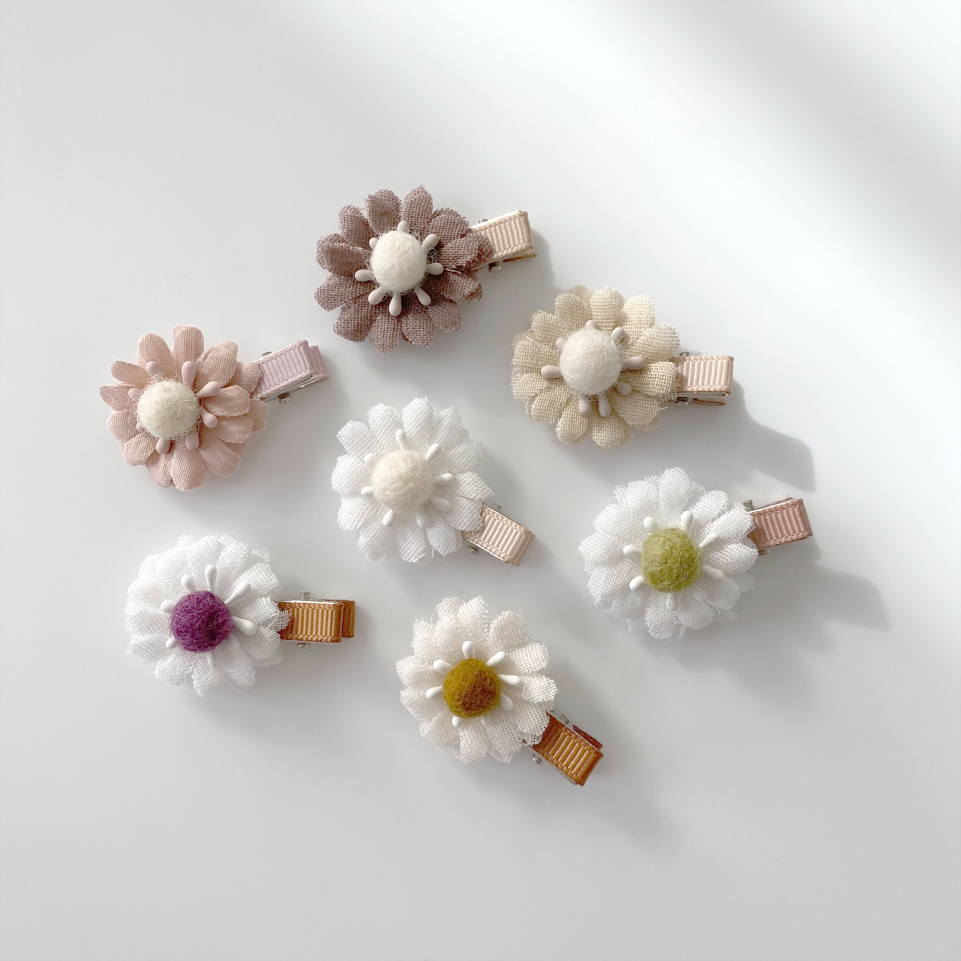 【コットンのくま】ベビーヘアクリップ♡ベビーヘアピン　セミオーダーメイド 【コットンのくま】ベビーヘアクリップ♡ベビーヘアピン　セミオーダーメイド