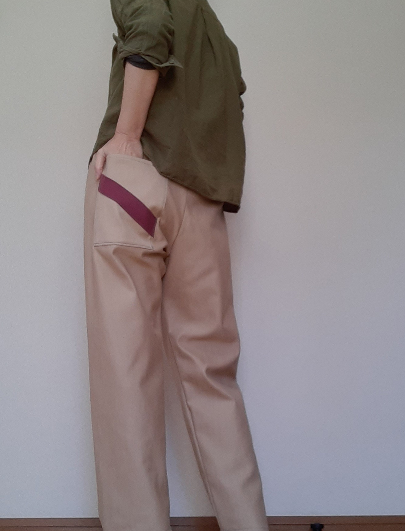 麦色新作ワイドパンツウエストゴムバックスタイルが 可愛い