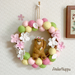 送料無料】お花見を楽しむクマの桜リース リース Atelier Nuppu 通販