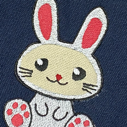 猫ウサギの刺繍 内ポケット付きキャンバスミニトートバッグとミニポーチのセット＜ネイビー＞ 4枚目の画像