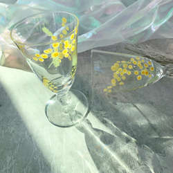 ミモザ　ドレッシーワイングラスセット 1枚目の画像