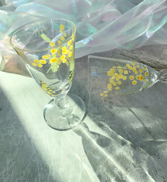 ミモザ　ドレッシーワイングラスセット 1枚目の画像