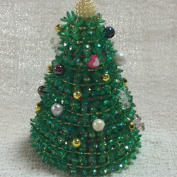 クリスマスベルを使った ビーズのクリスマスツリー ハンドメイド