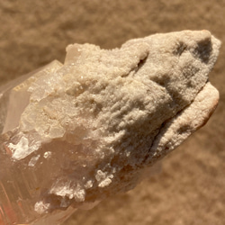 母岩付近にうっすらピンクが美しい　キラキラの輝き　マニカラン　ヒマラヤ水晶　クラスター　4月誕生石 8枚目の画像