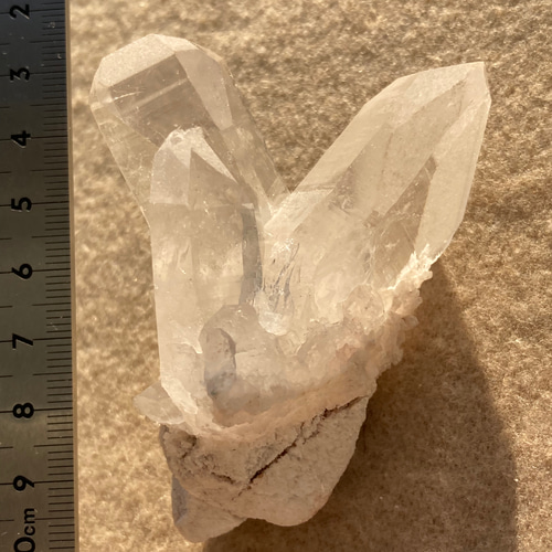 母岩付近にうっすらピンクが美しい キラキラの輝き マニカラン