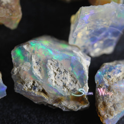 天然石✿小粒オパール原石ラフカット14個✫美しい遊色 1枚目の画像