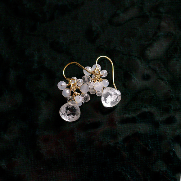 yamabudo : silver &amp; white (earring) 小銀白色耳環 第7張的照片