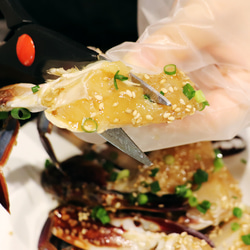 【ギフトにもぴったり】カンジャン満足セット(カンジャンケジャン1匹＆カンジャンセウ8尾) 3枚目の画像