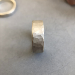 silver ring 7mm マット /シルバー/リング/指輪/槌目/マット/シンプル/刻印 3枚目の画像