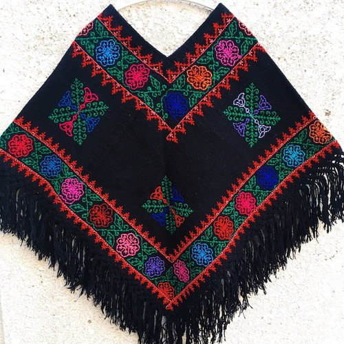 Mexican Embroidery Poncho #1/メキシコ 刺繍 ポンチョ ニット Mexican Embroidery Poncho #1/メキシコ 刺繍 ポンチョ ニット