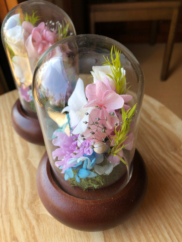 母の日にお供えとしてプリザーブドフラワー仏花(ガラスケース入り) 3枚目の画像