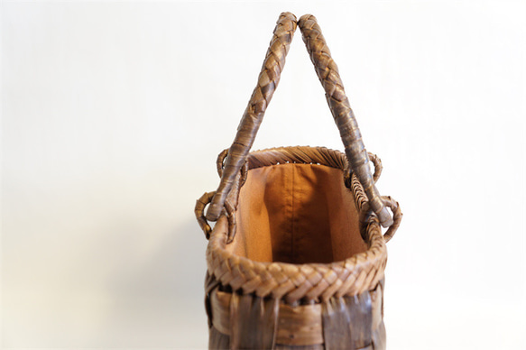 山胡桃木 かごバック 山葡萄　籠バック 新品・やまぶどう籠・美品 