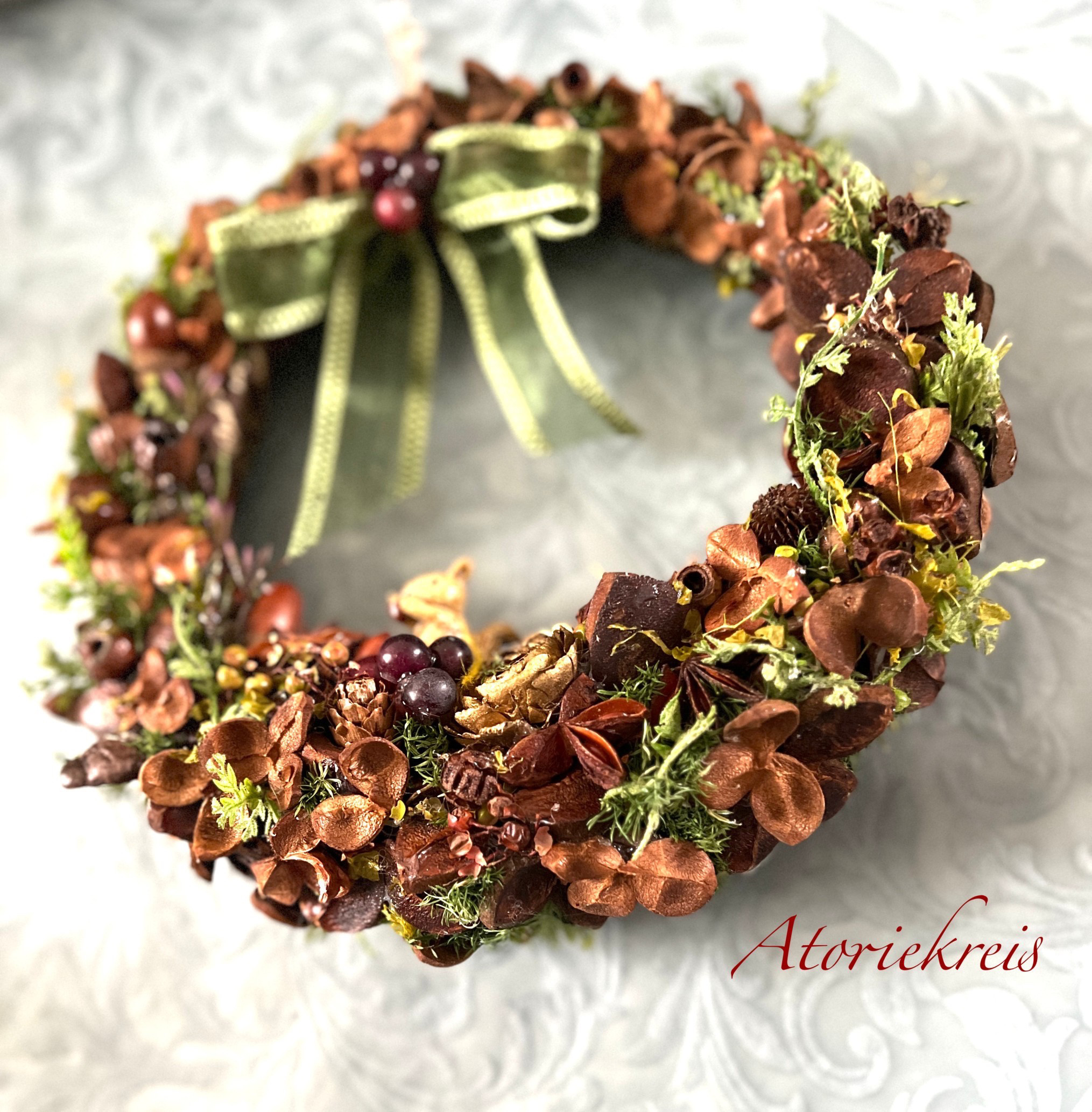 木の実のナチュラルリース 椿 サザンカ クリスマスギフト 木の実リース クリスマスの贈り物 開店祝い インテリアギフト