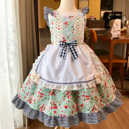 シャーリーテンプル 子供用ドレス(パニエ付き)130サイズ