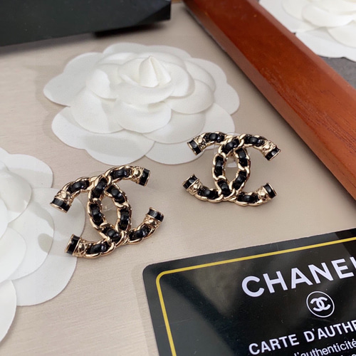 CHANEL 風 手作り ピアス ピアス（フープ） ru'ru 通販 15494145