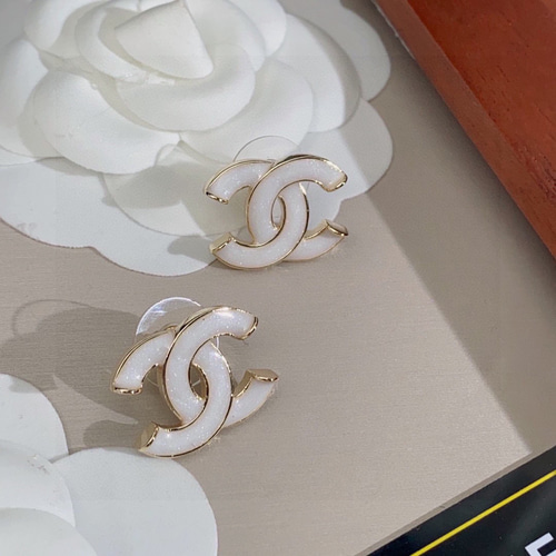 【洗練された大人デザイン♡】CHANEL 25SS フープピアス CHANEL 25P CCロゴ クリスタル フープ ピアス ゴールド ABF246