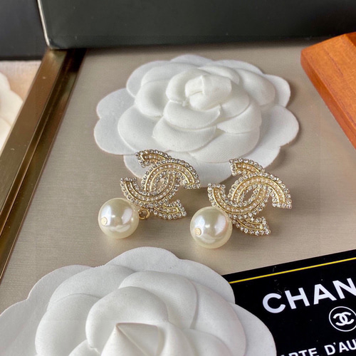 CHANEL 風 手作り ピアス ピアス（フープ） ru'ru 通販 15494155