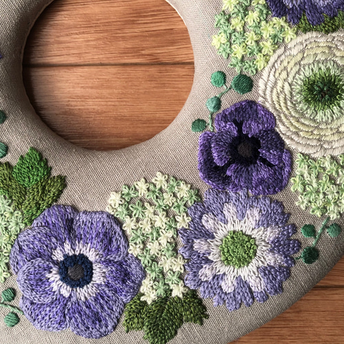 147.アネモネ＆ラナンキュラス　パープル　フラワーリース 147.アネモネ＆ラナンキュラス パープル フラワーリース - メルカリ