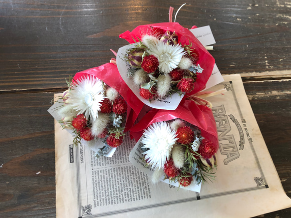 ⚪︎母の日ギフト2024⚪︎ ストロベリー　ミニブーケ　ミニ花束　ドライフラワー　 3枚目の画像