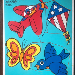アメリカンビンテージ　THINGS THAT FLY木製パズル1980年代【空を飛ぶ物】 2枚目の画像