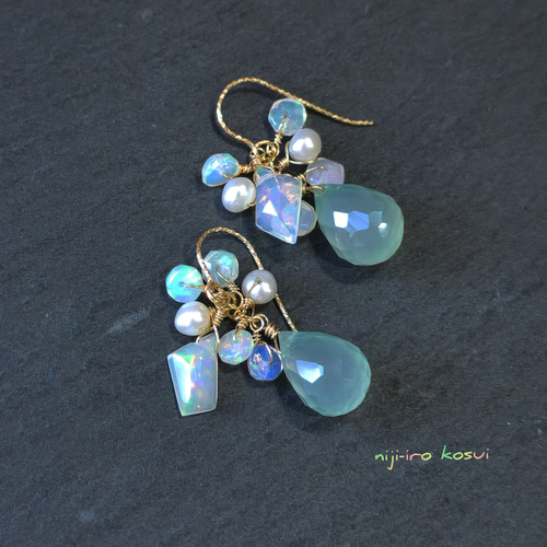 カルセドニーとオパールのピアス(14kgf) ピアス（フック・チェーン