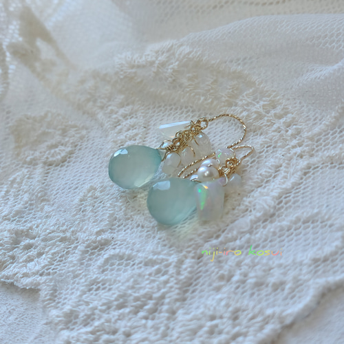 カルセドニーとオパールのピアス(14kgf) ピアス（フック・チェーン